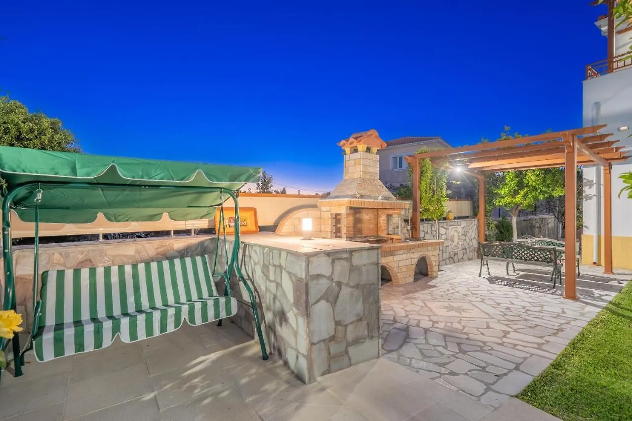 Villa Erasmia- House 1 Ground Floor سفوروناتا بيت للعطل